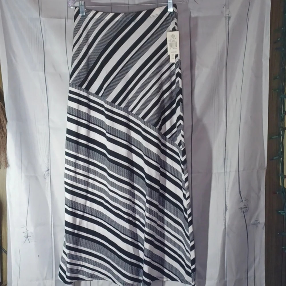 Joe B Black And White Striped Maxi skirt NWT